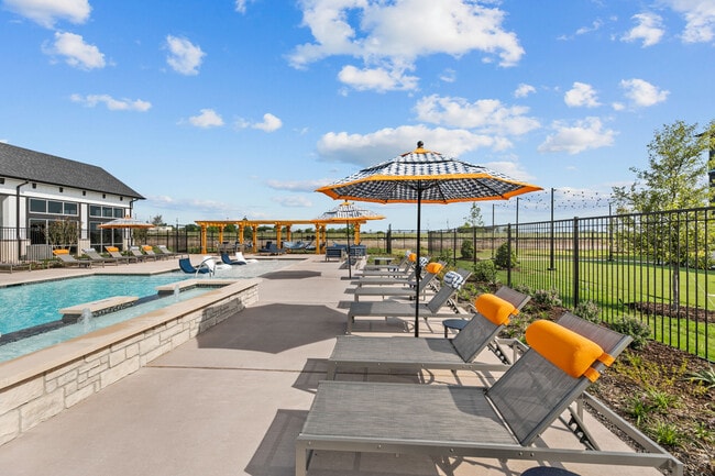 Building Photo - The Summit At Walnut Creek
