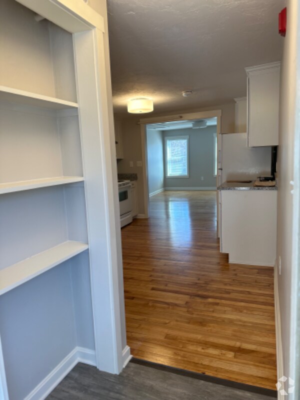 Apartments For Rent in Southbridge MA with Hardwood Floors 3 Rentals