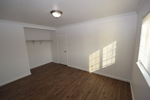 Building Photo - 400 Loretto Dr
