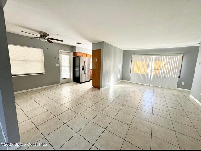 Foto del edificio - 1700 Cardinal Ct