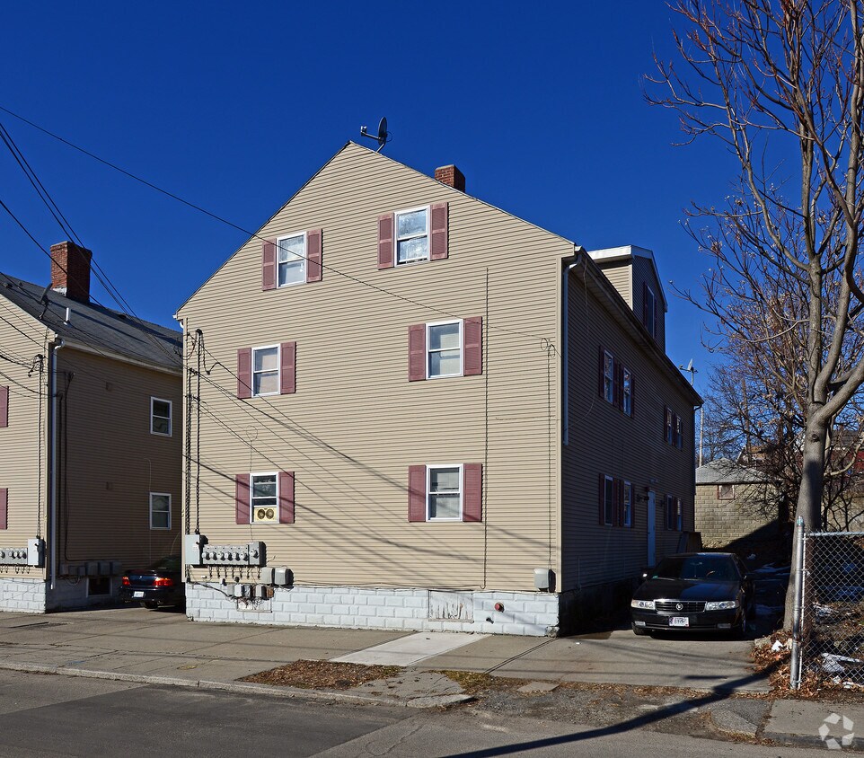 Foto del edificio - 44 Chaffee St