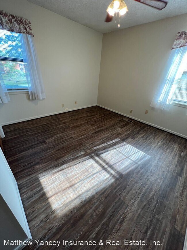 Foto del edificio - 3 br, 2 bath House - 715 Lincoln Hill Circle