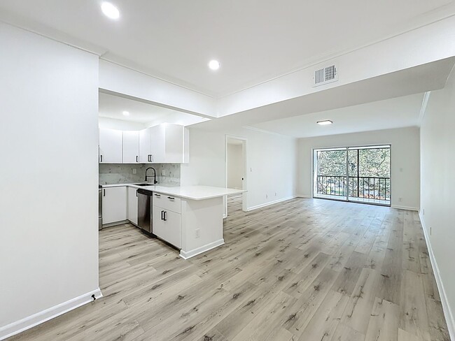 Photo - Beautiful 2 bedroom 2 bath Condo in Boca Raton, close to FAU