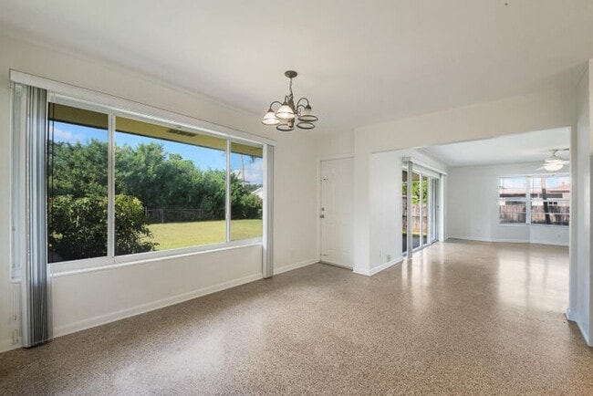 Building Photo - 2022 Collier Ave