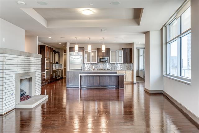 Foto del edificio - 1700 Cedar Springs Rd