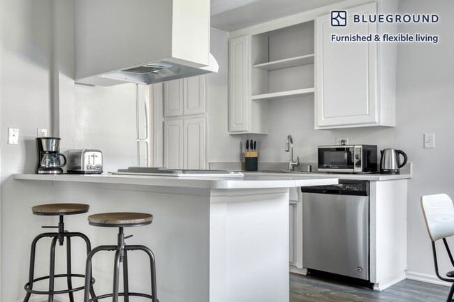 Foto del edificio - 4321 Kling St