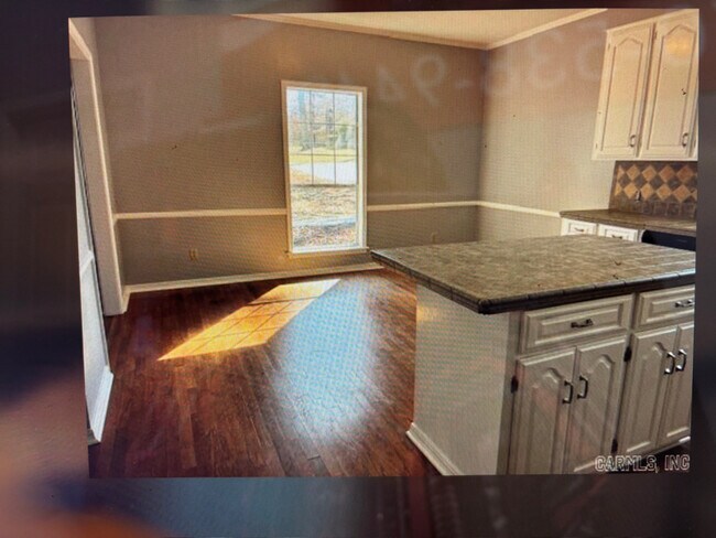 Foto del edificio - 5506 Oakwood Dr