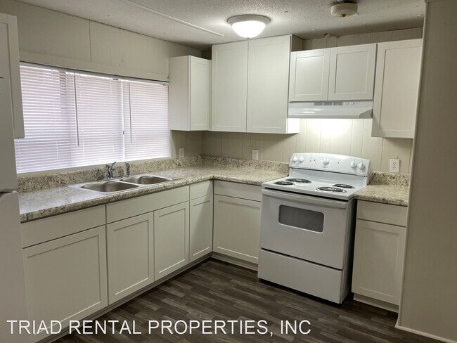 Foto del edificio - 3 br, 2 bath House - 6076 SUSAN DR