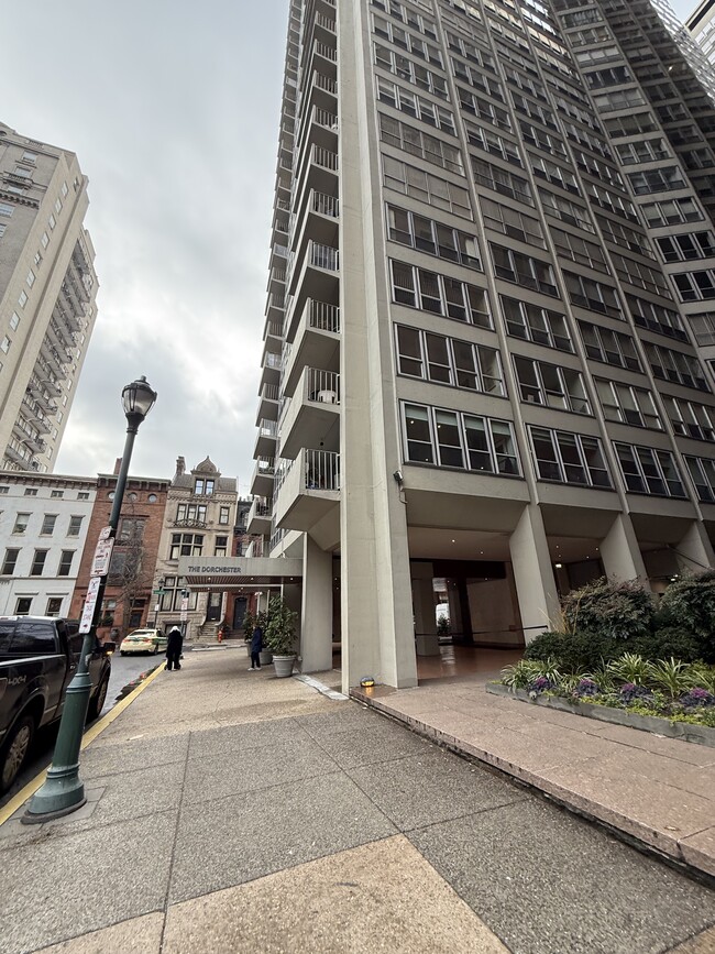 Foto del edificio - 226 W Rittenhouse Sq