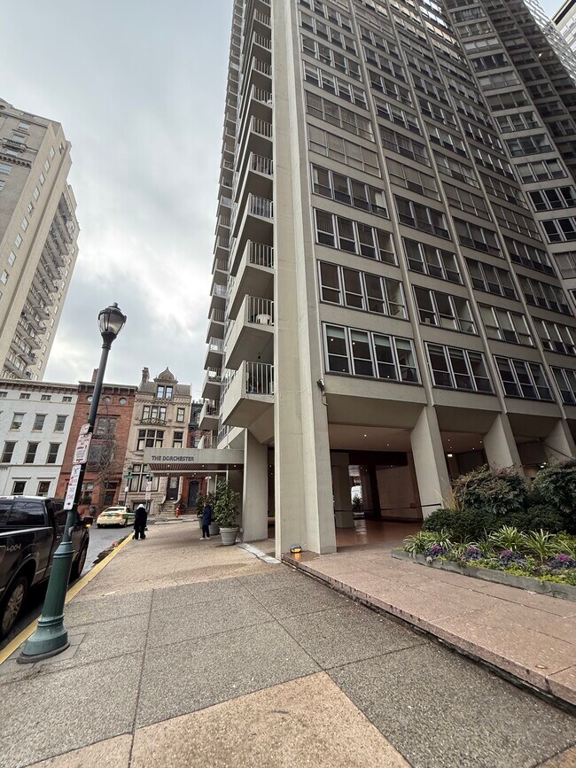 Building Photo - 226 W Rittenhouse Sq