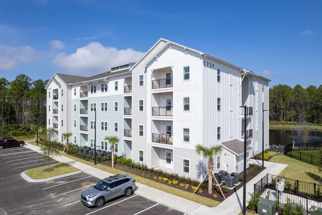 Building Photo - The Station at Fleming Island