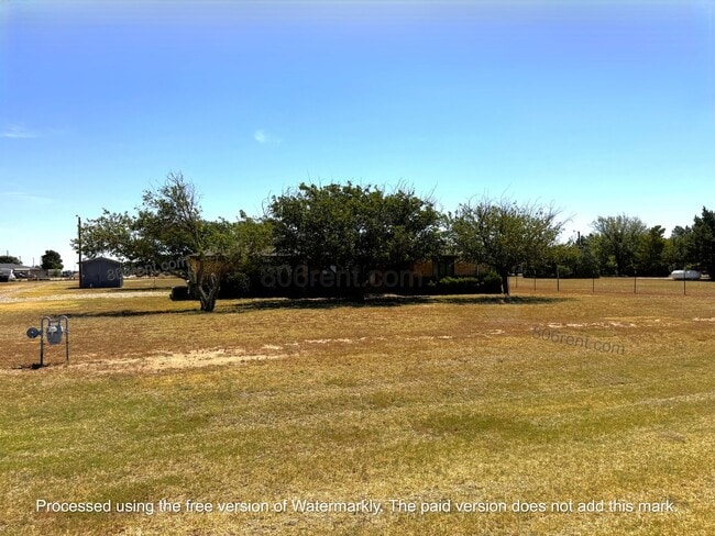 Building Photo - 17917 County Rd 2130