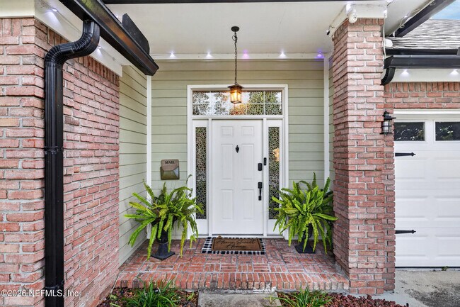 Foto del edificio - 9370 Jaybird Cir E