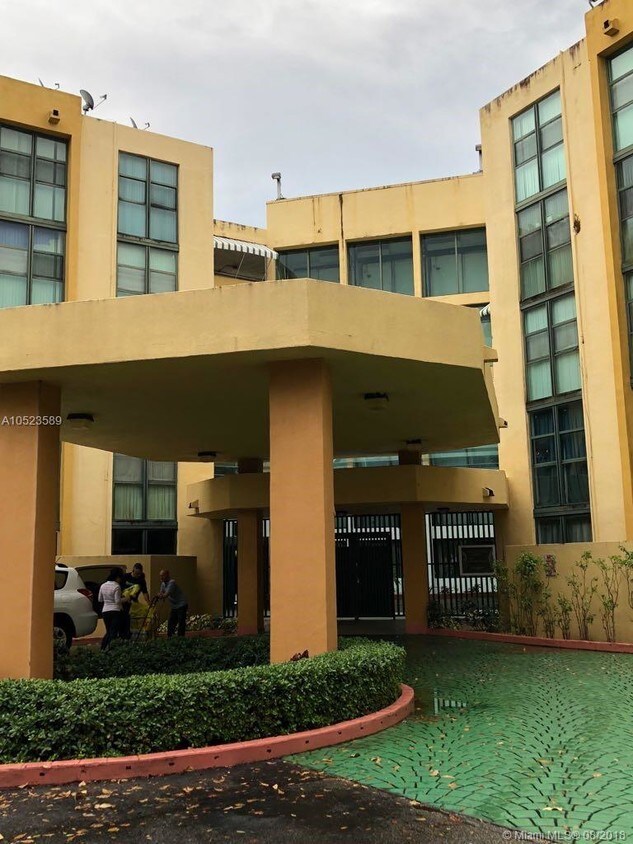 11750 SW 18th St, Miami, FL 33175 Apartments in Miami, FL