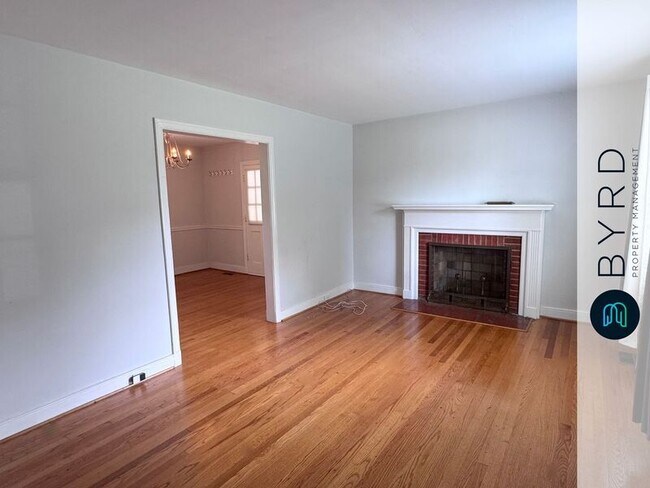 Building Photo - 5914 Monument Ave