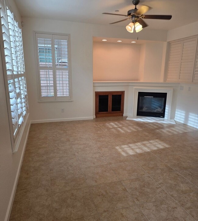 Building Photo - 1815 Wind Ranch Rd