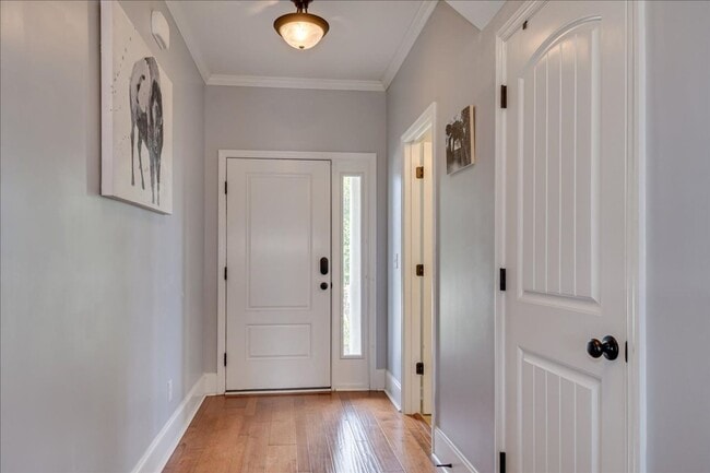 Building Photo - 4 bed, 2.5 bath home on corner lot with 2 car garage and fenced in back yard