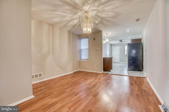Building Photo - 2721 Edmondson Ave