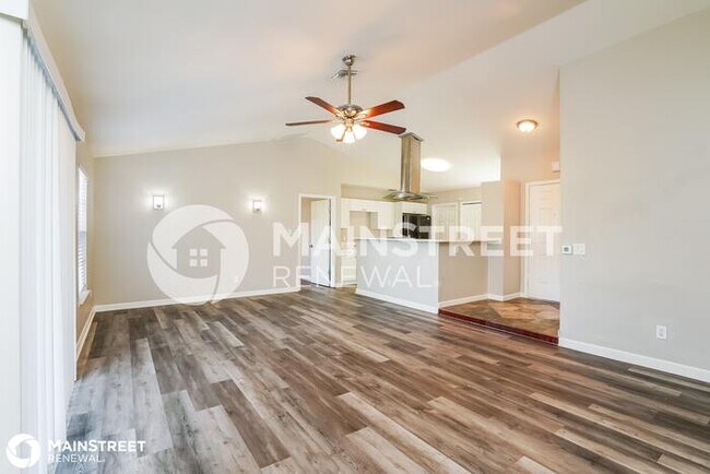 Building Photo - 124 N E 7TH AVE, CAPE CORAL, FL 33909