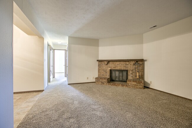 Building Photo - 1025 E St