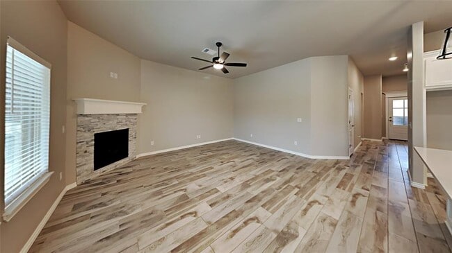 Building Photo - 9113 Poppey Pl