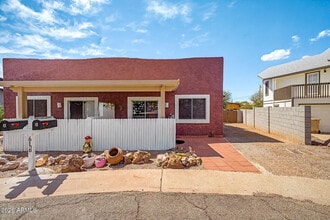 Building Photo - 6116 S Borego Rd