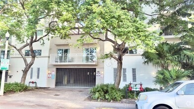 Building Photo - 630 85th St