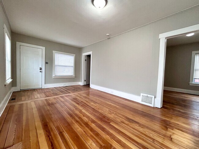 Foto del edificio - Three Bedroom Home in Muskegon