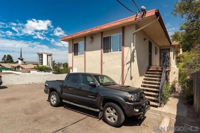 Foto del edificio - 5164 Landis St
