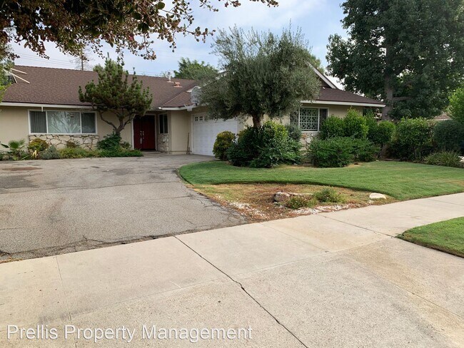 Building Photo - 4 br, 2 bath House - 16301 Kingsbury St.