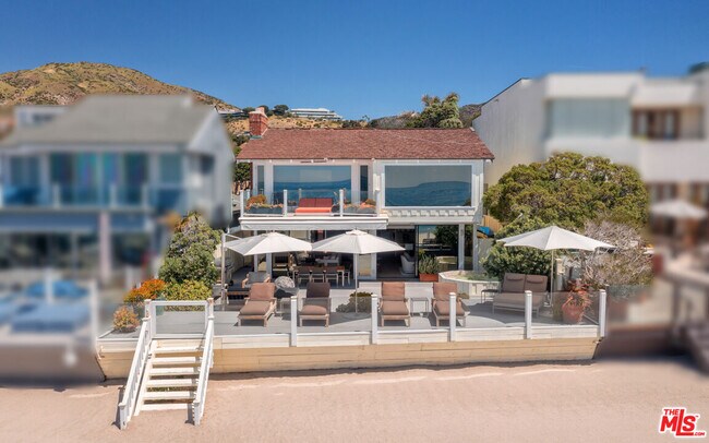 Foto del edificio - 23826 Malibu Rd