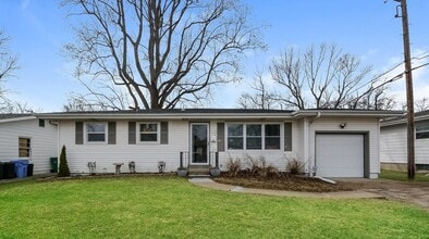 Building Photo - 1270 Del Rey Dr