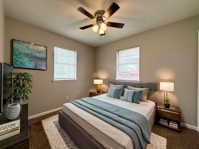 Foto del edificio - 7401 Valley Dr