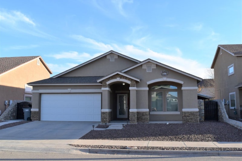 Primary Photo - 14350 N Cave Dr