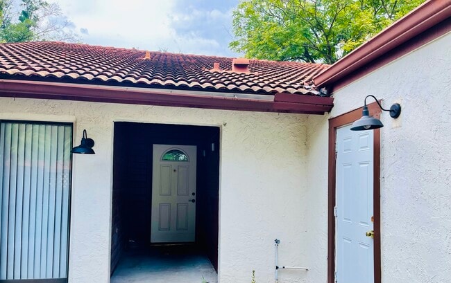 Building Photo - 624 Warrenton Rd