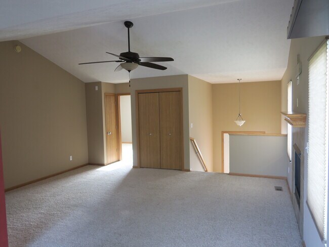 Foto del edificio - 11714 S 203rd St