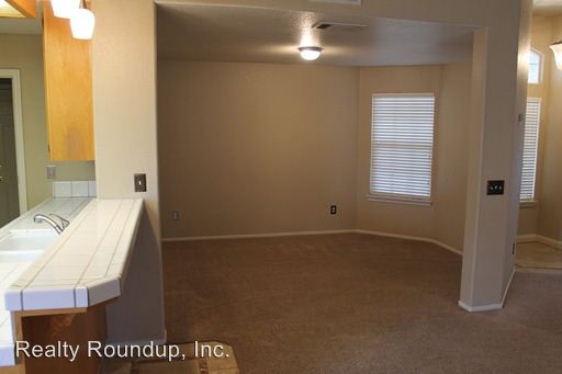 Building Photo - 290 Idlewild Dr