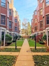 Building Photo - 5127 N Damen Ave