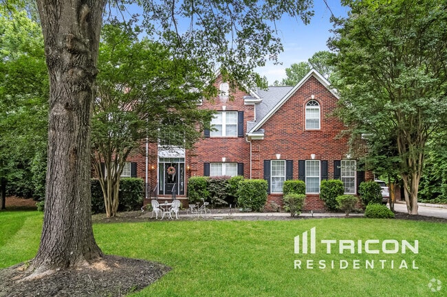 Building Photo - 15510 Robsart Ct