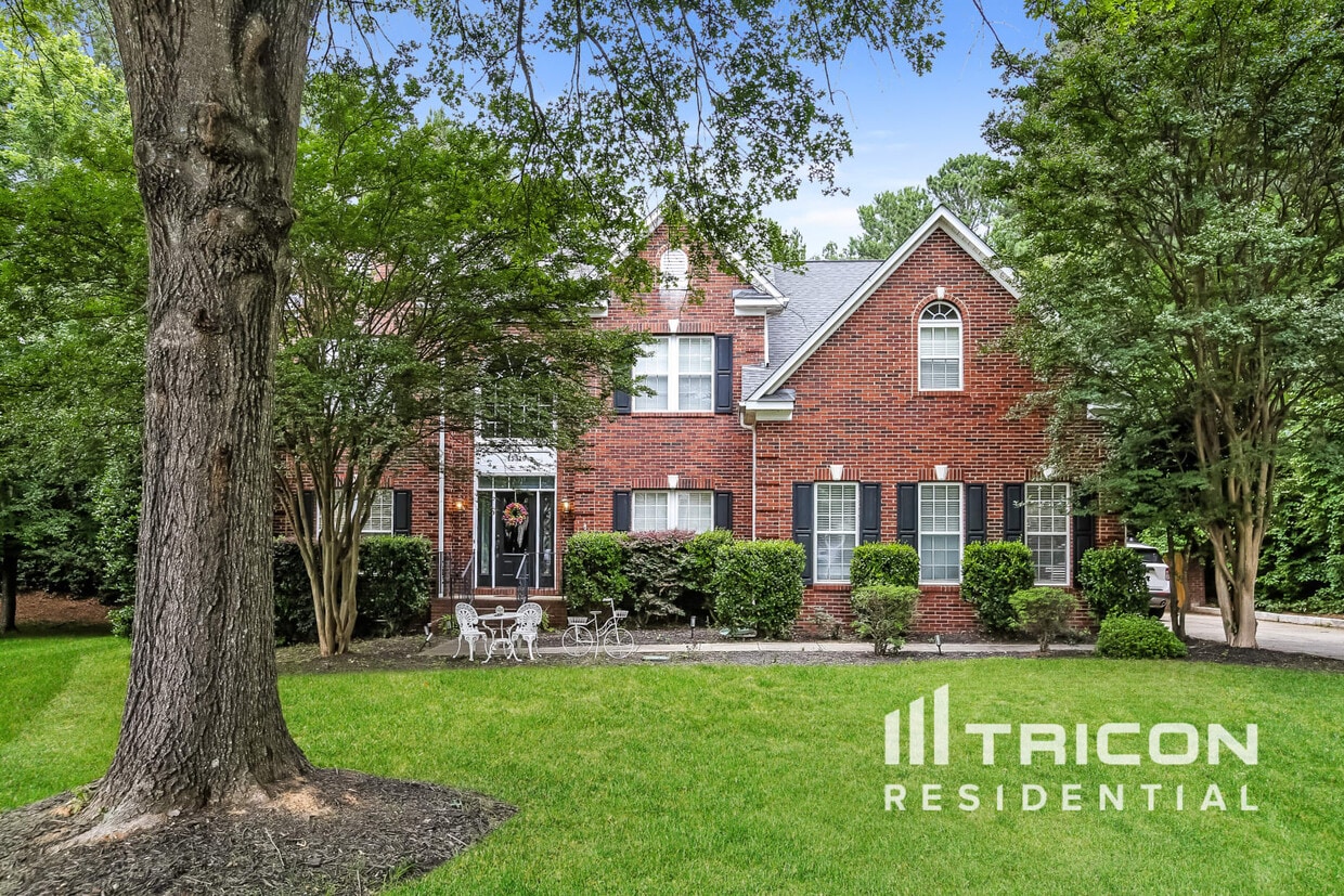 Primary Photo - 15510 Robsart Ct