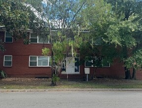 Building Photo - 2117 Spring Park Rd