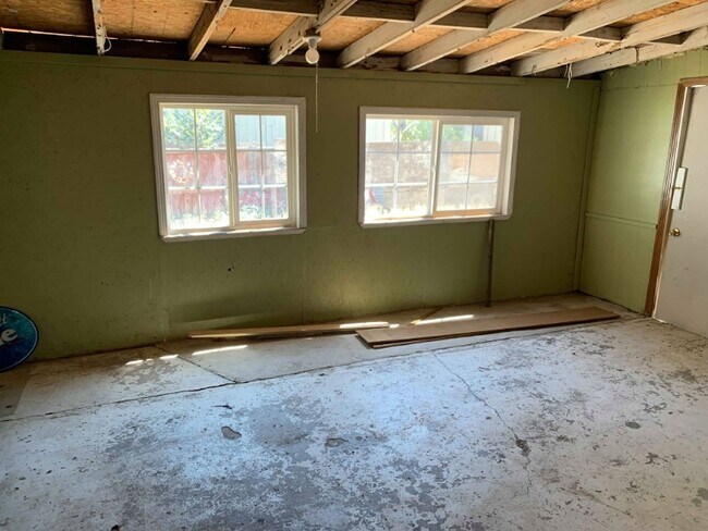 Building Photo - 2642 Yori Ave