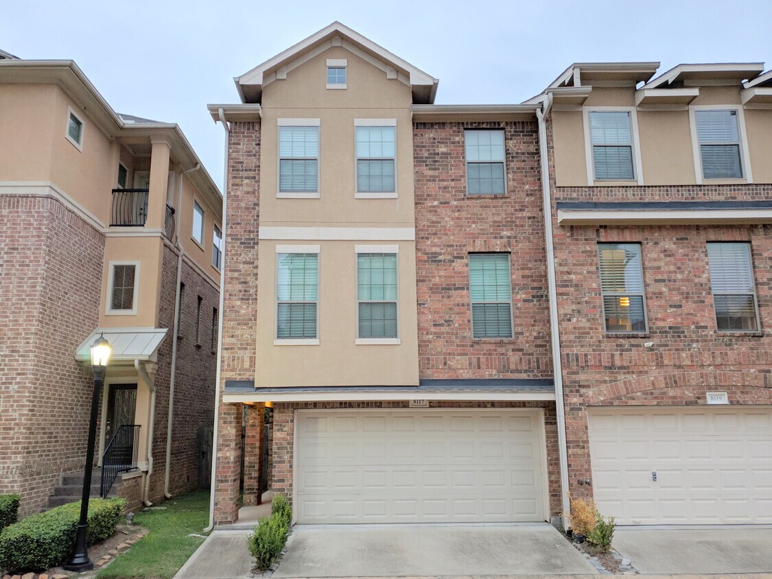 Foto principal - 8117 Silverton Creek Ln