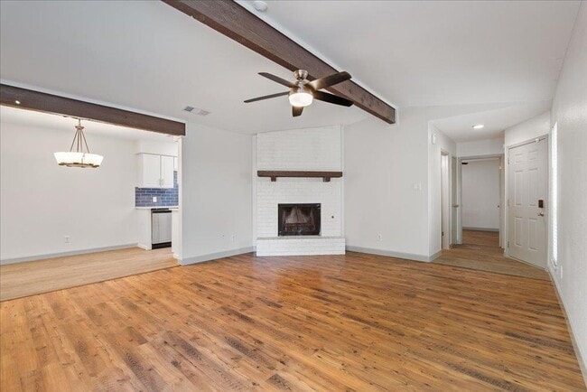 Building Photo - 2302 Berkett Dr