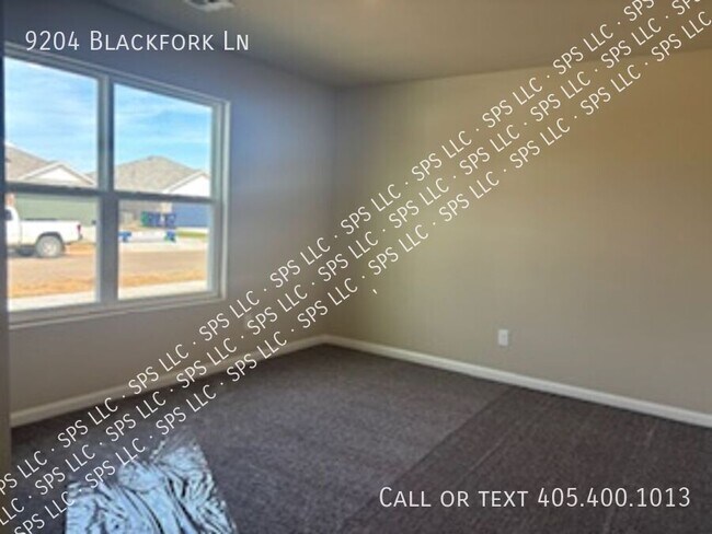 Foto del edificio - 9204 Blackfork Ln