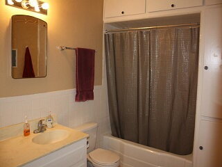 Foto del edificio - Corner House Located Minutes From Texas Te...