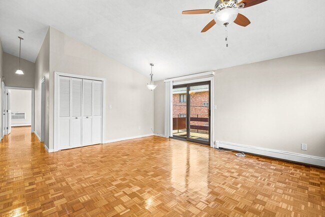 Building Photo - 19 Ridge Rd