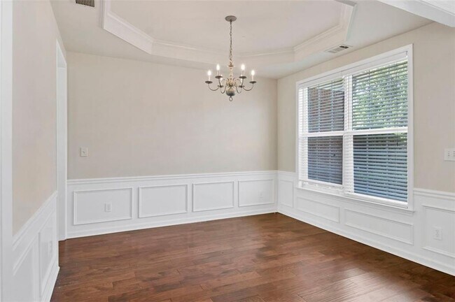 Foto del edificio - 440 Bayswater Way