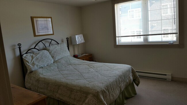 Photo du bâtiment - 110 Bishop Dr