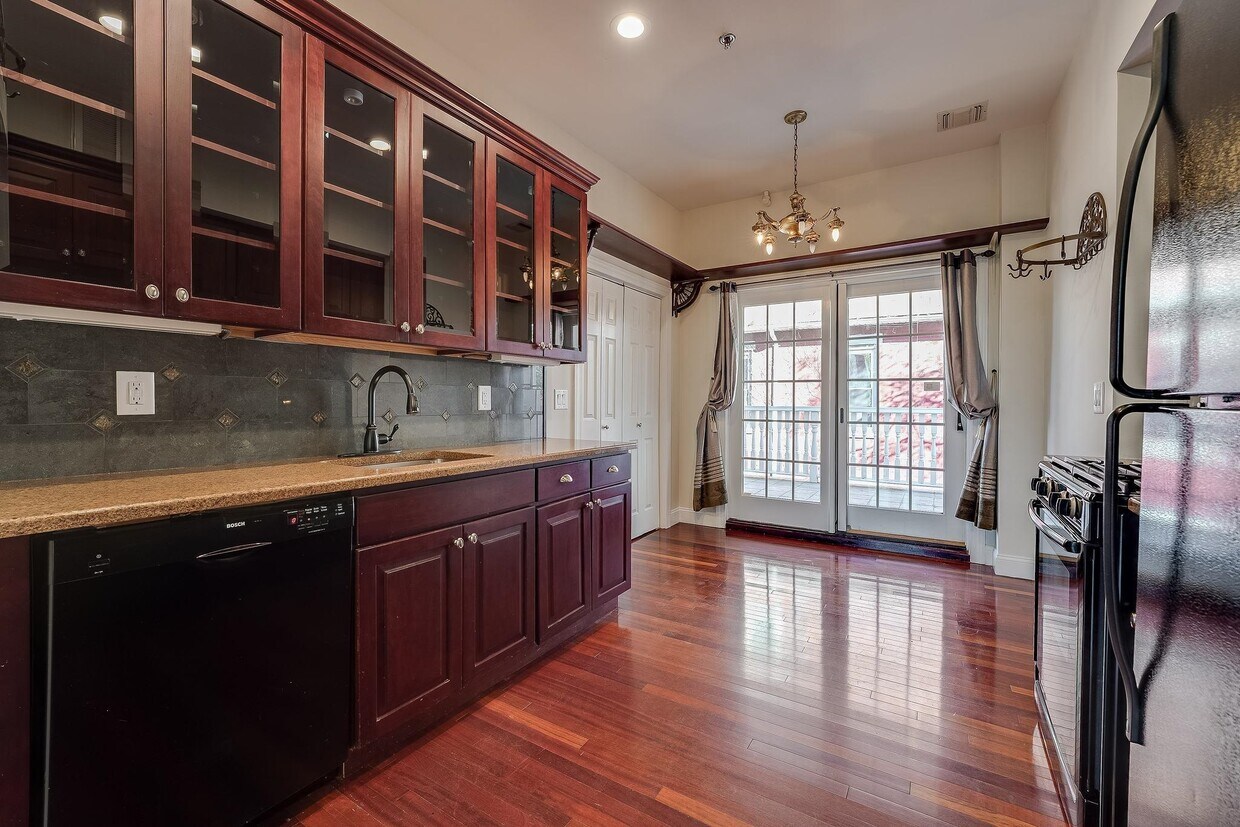 Foto principal - 880 Summit Ave